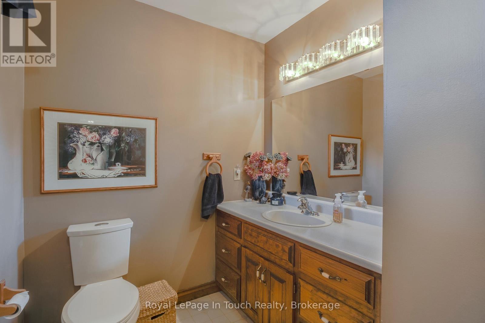 29 Mary Jane Road, Tiny, Ontario  L0L 2T0 - Photo 24 - S12451181