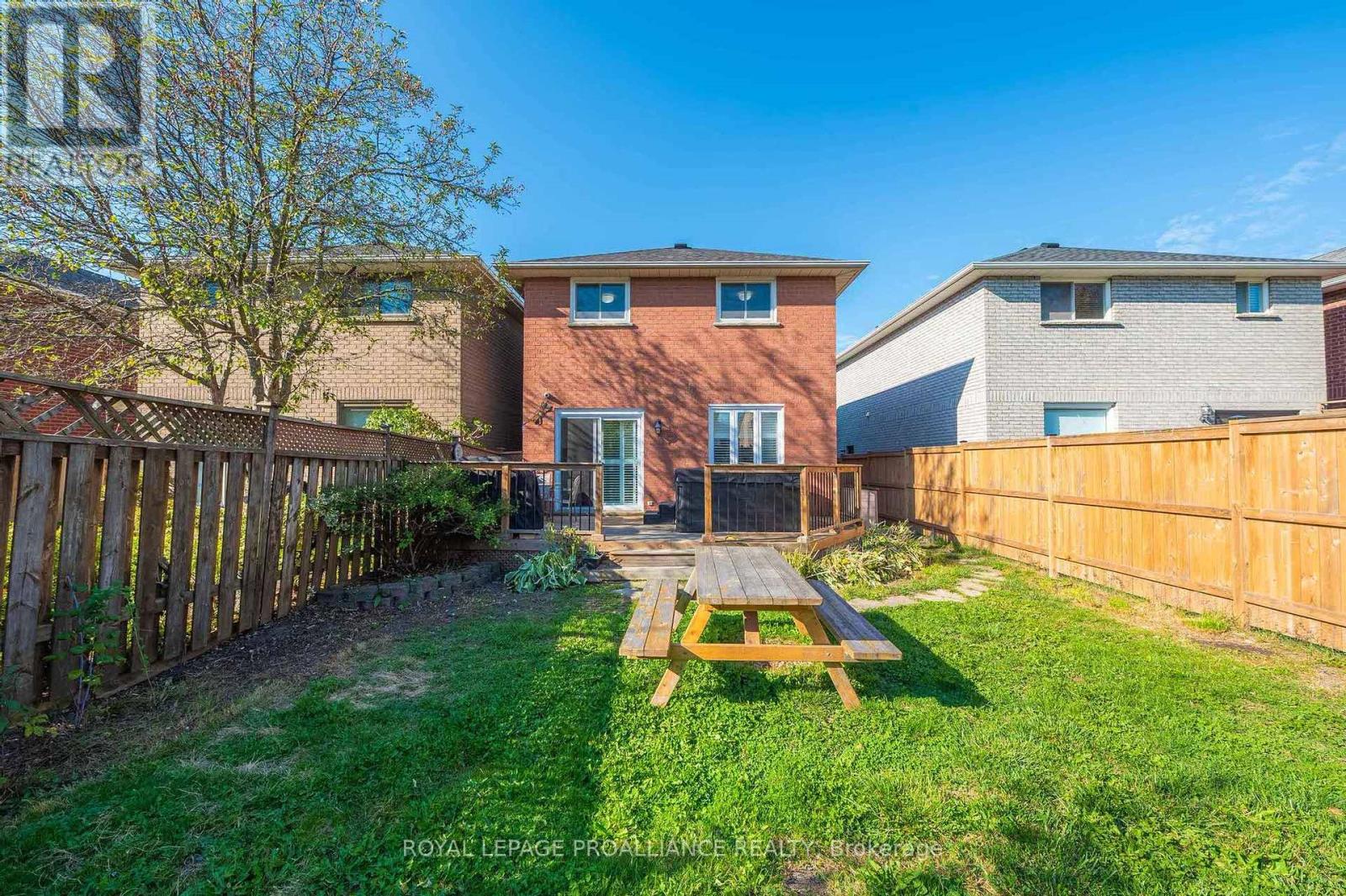 7 Fieldcrest Avenue, Clarington, Ontario  L1E 2X3 - Photo 24 - E12451161
