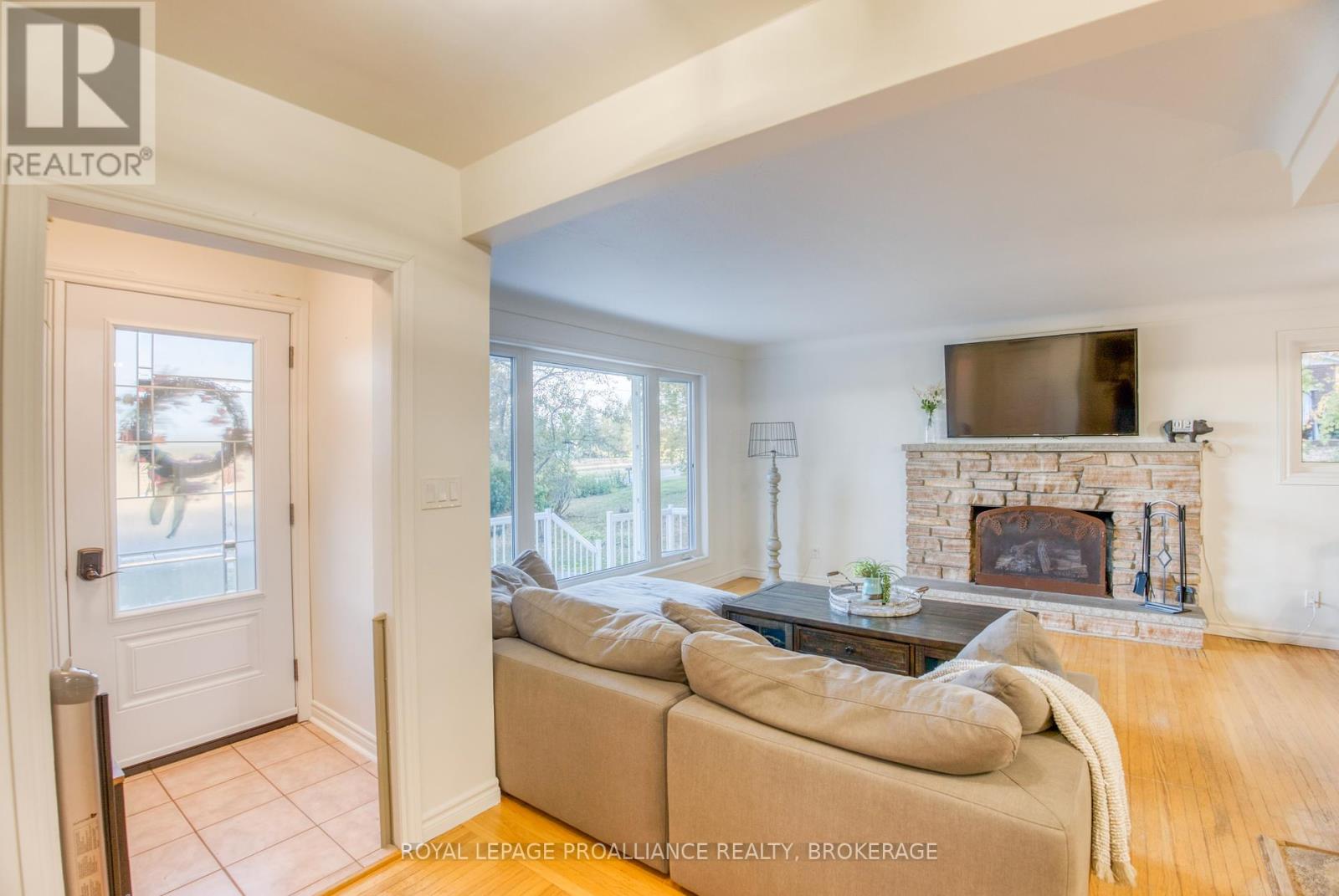 2679 Patterson Road, Kingston, Ontario  K0H 1X0 - Photo 13 - X12451171