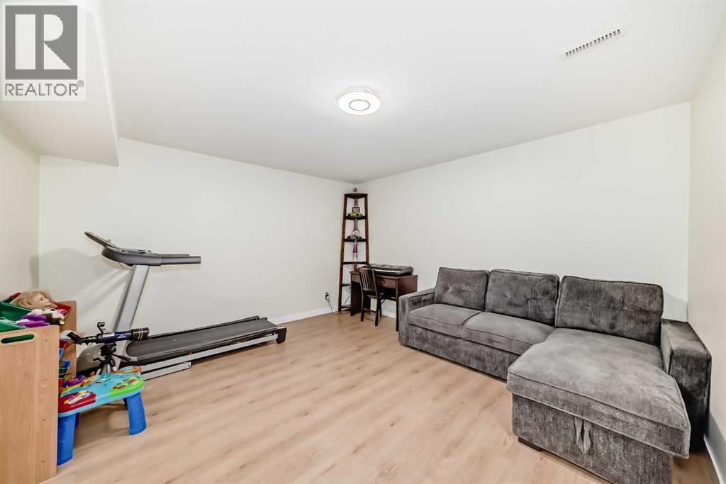 290 Luxstone Way Sw, Airdrie, Alberta  T4B 0H6 - Photo 26 - A2262900