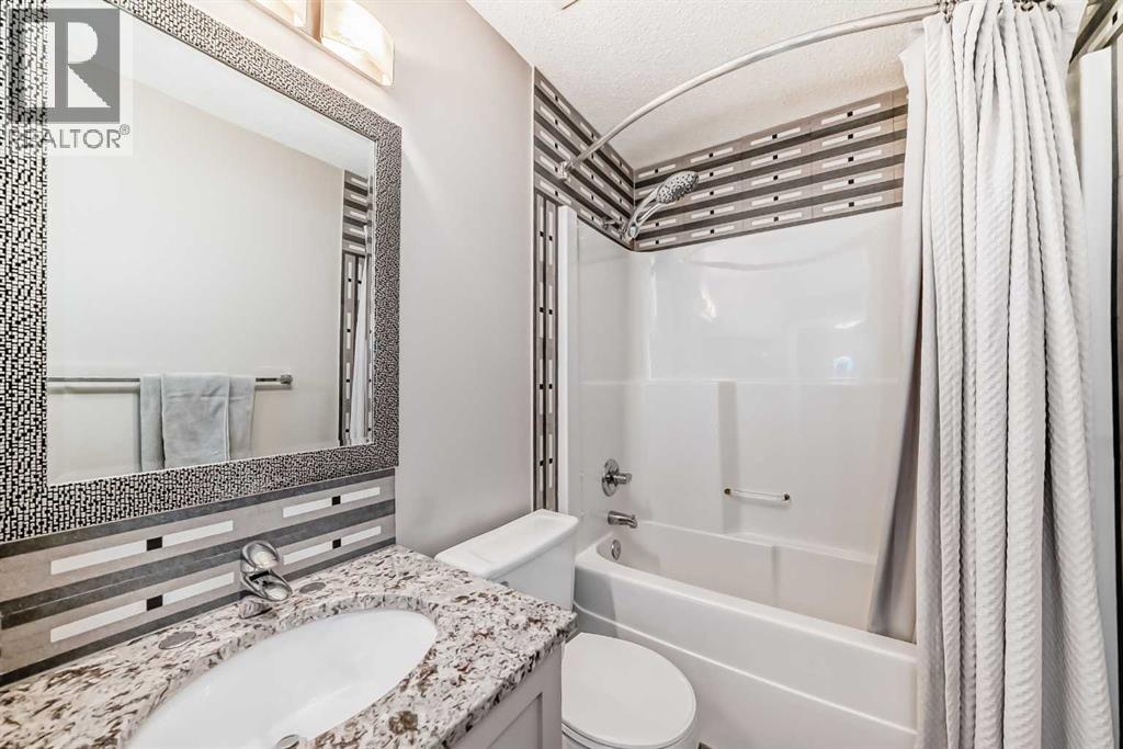 290 Luxstone Way Sw, Airdrie, Alberta  T4B 0H6 - Photo 24 - A2262900