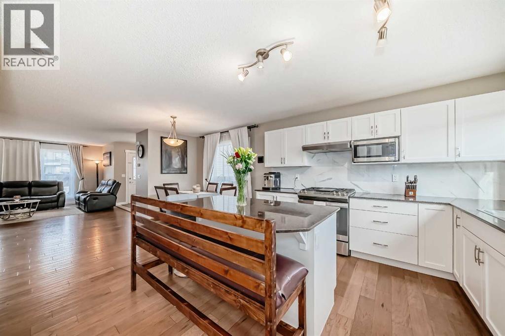 290 Luxstone Way Sw, Airdrie, Alberta  T4B 0H6 - Photo 6 - A2262900