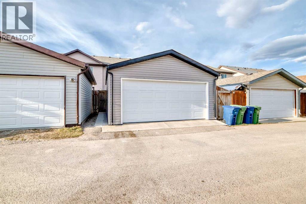 290 Luxstone Way Sw, Airdrie, Alberta  T4B 0H6 - Photo 35 - A2262900
