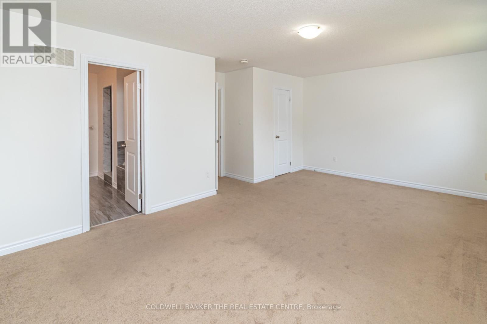 1542 Marling Street, Innisfil, Ontario  L0L 1W0 - Photo 9 - N12451143