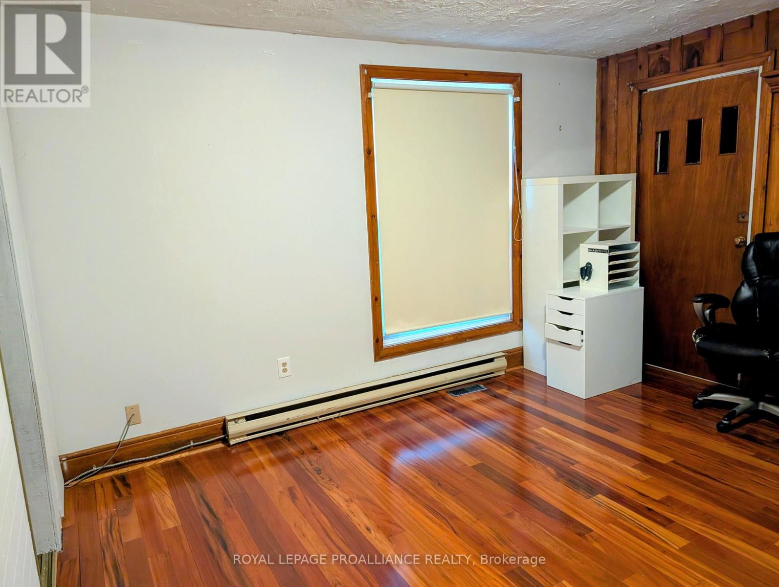 199 Dalhousie Street, Peterborough, Ontario  K9J 2M1 - Photo 3 - X12451169