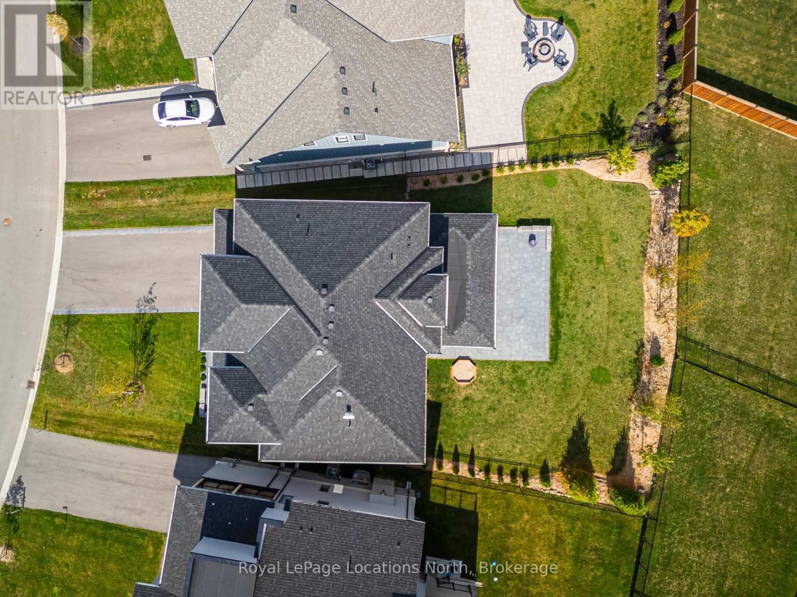 143 Springside Crescent, Blue Mountains, Ontario  L9Y 5J6 - Photo 5 - X12451159