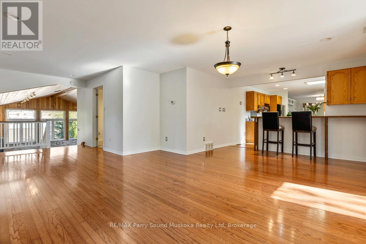9 Addie Street, Parry Sound, Ontario  P2A 2J9 - Photo 17 - X12451198