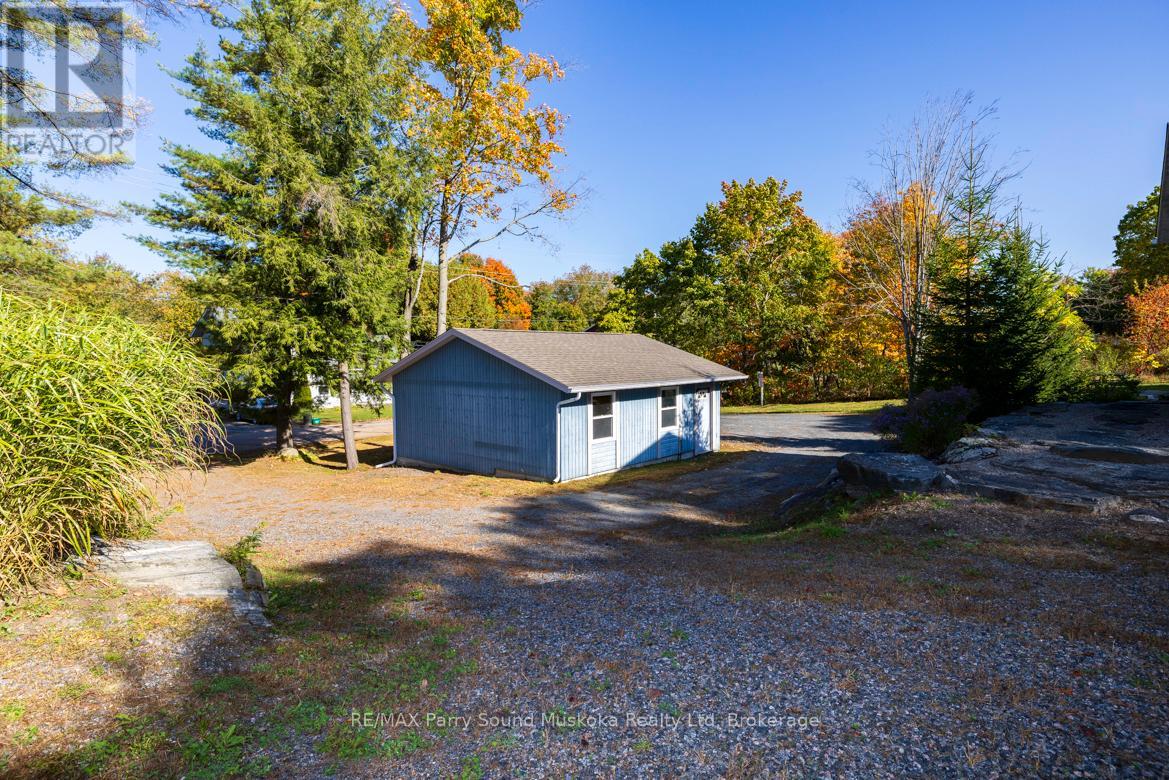9 Addie Street, Parry Sound, Ontario  P2A 2J9 - Photo 40 - X12451198