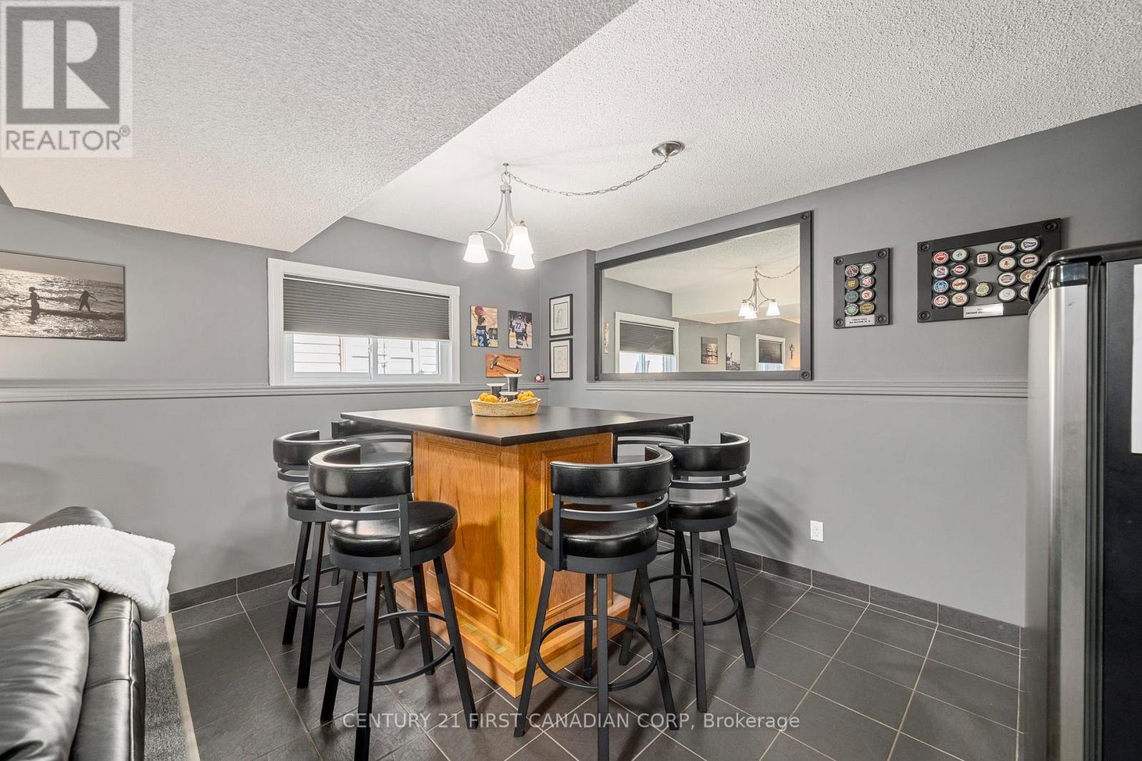10 Danielle Crescent, London East, Ontario  N5W 5Z1 - Photo 22 - X12451205