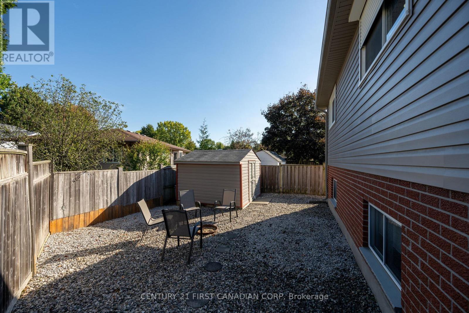 10 Danielle Crescent, London East, Ontario  N5W 5Z1 - Photo 29 - X12451205