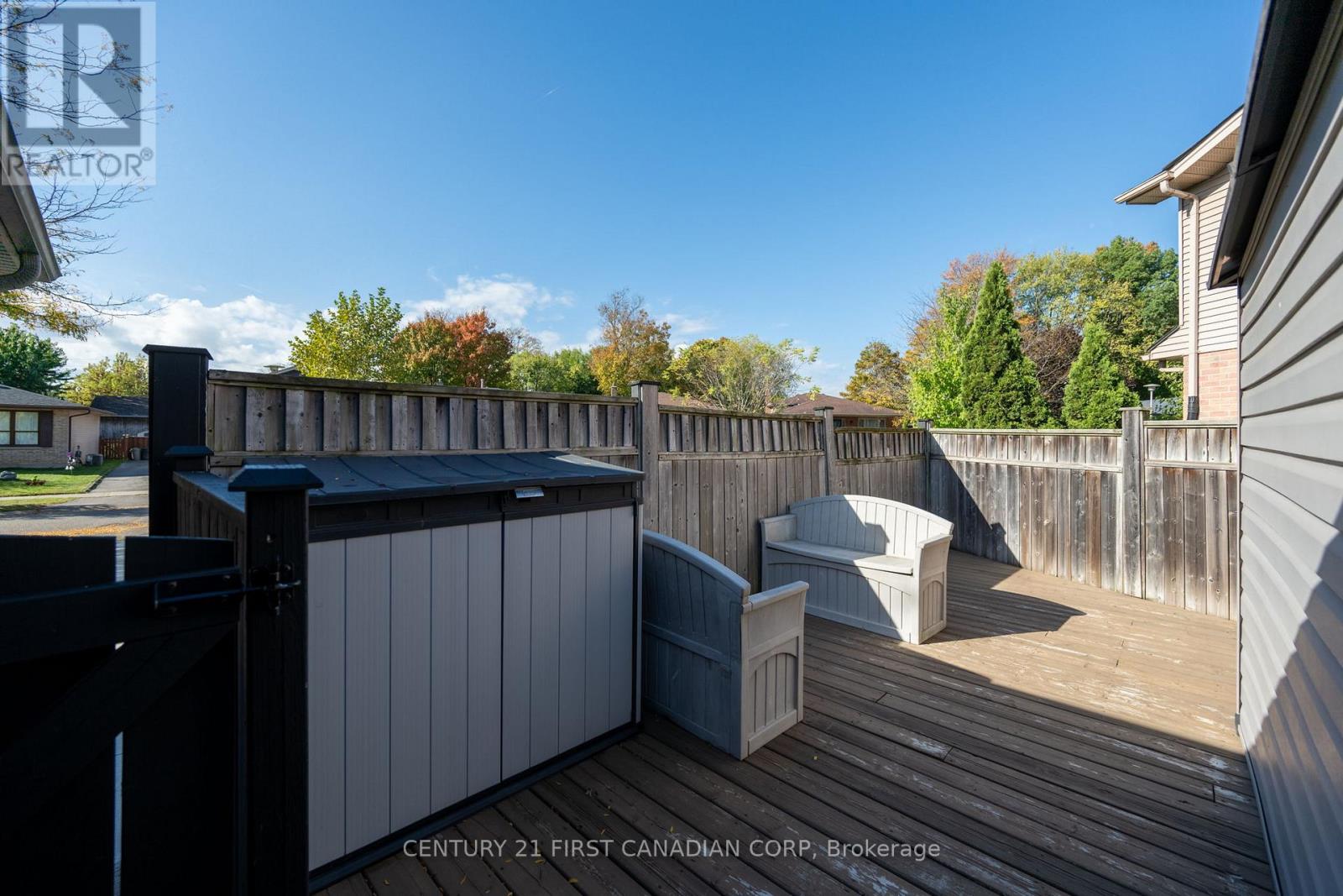 10 Danielle Crescent, London East, Ontario  N5W 5Z1 - Photo 36 - X12451205