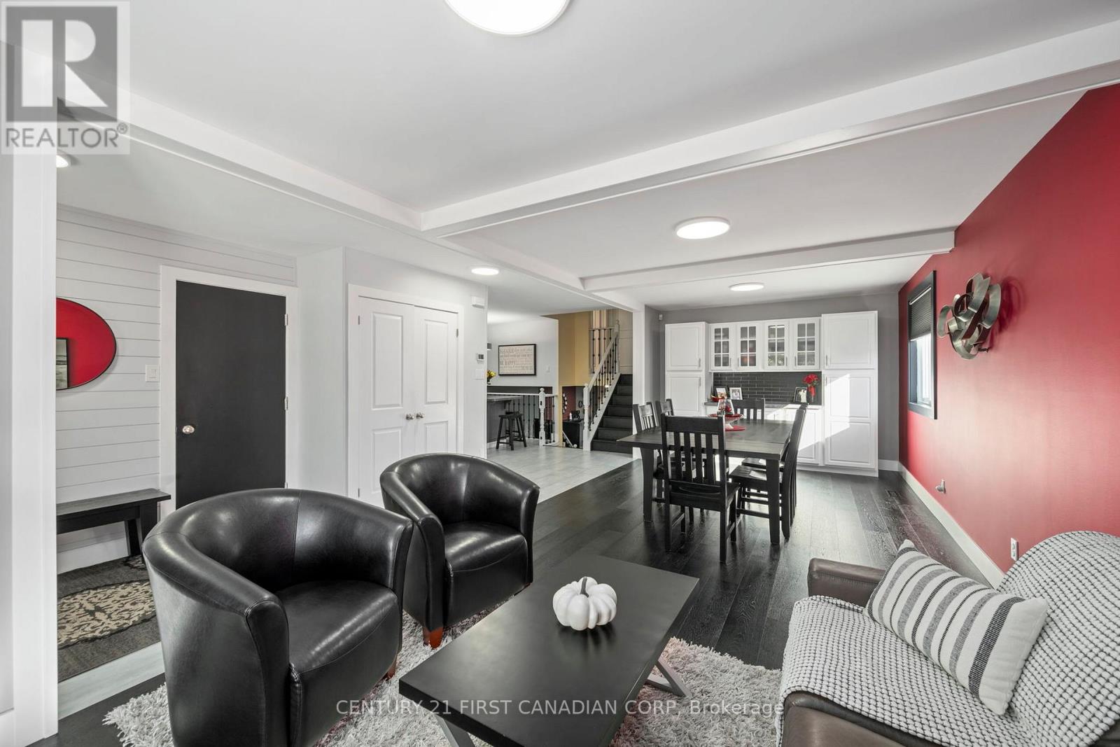 10 Danielle Crescent, London East, Ontario  N5W 5Z1 - Photo 8 - X12451205