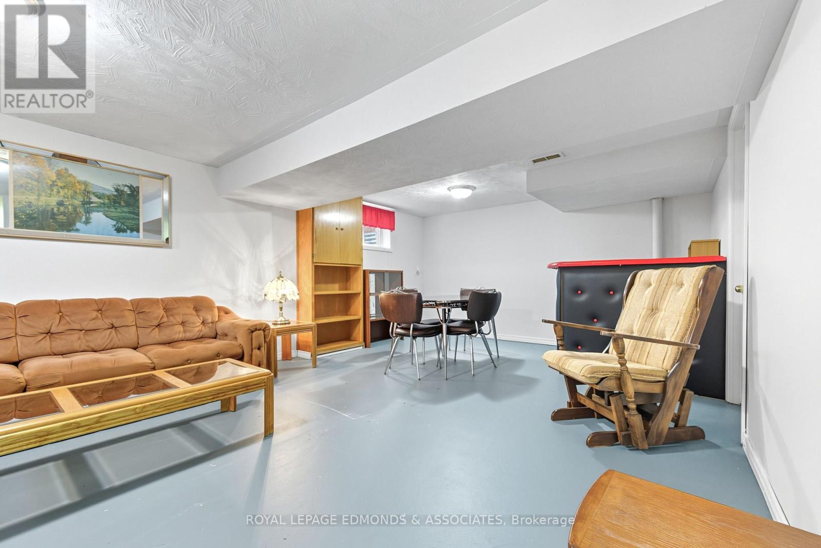 661 Angle Street, Laurentian Valley, Ontario  K8A 5E6 - Photo 26 - X12451158