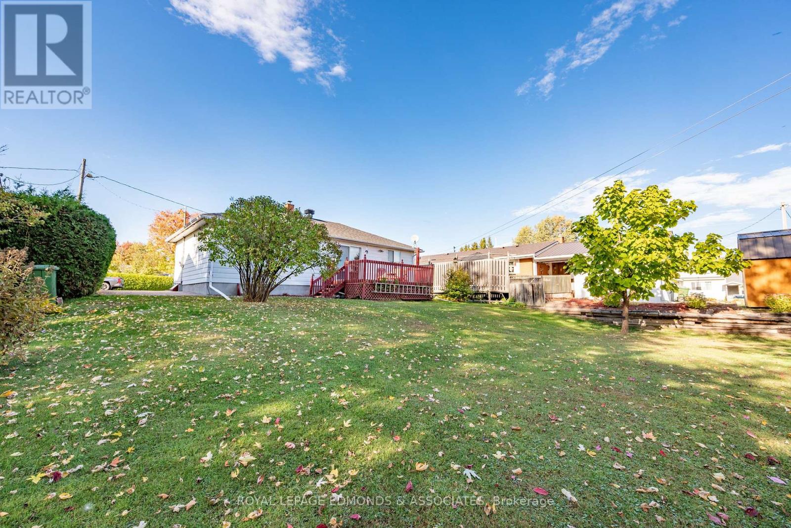 661 Angle Street, Laurentian Valley, Ontario  K8A 5E6 - Photo 7 - X12451158