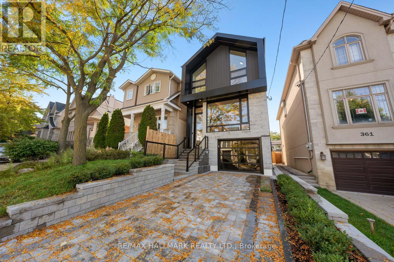 359 CRANBROOKE AVENUE, Toronto, Ontario
