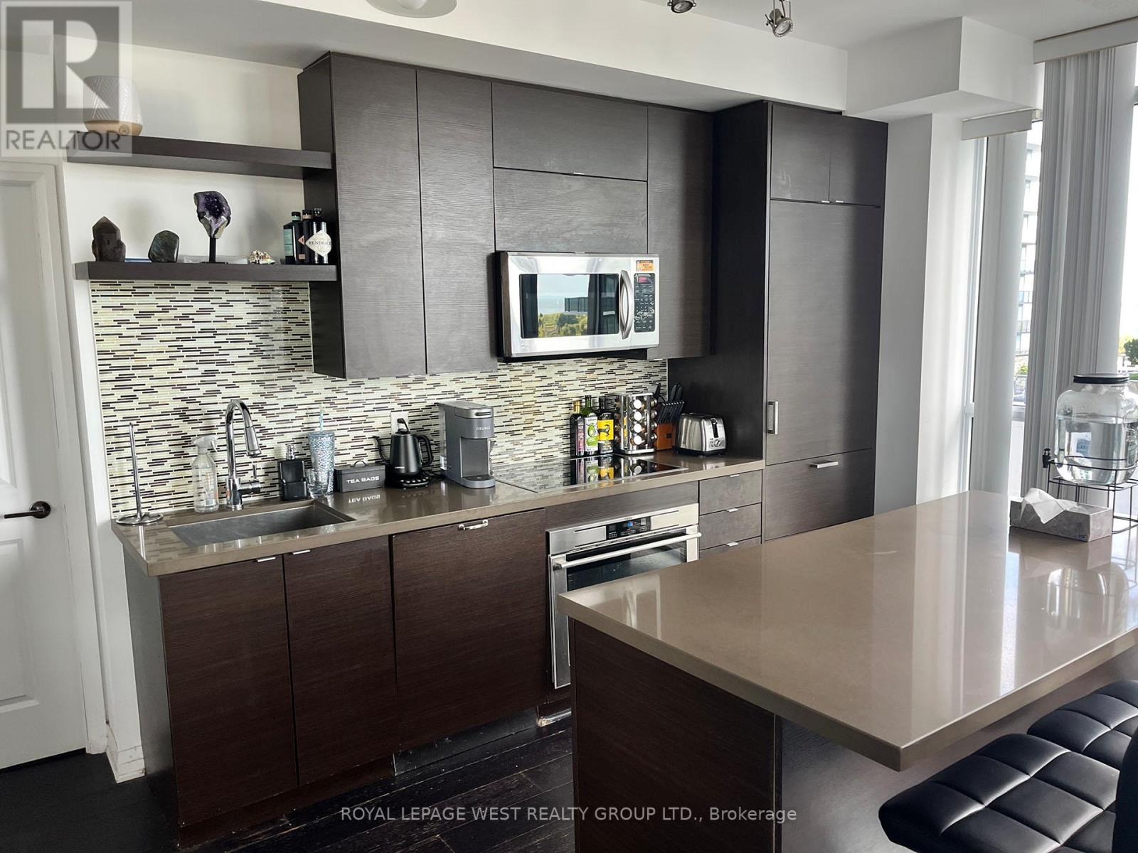 915 - 60 Annie Craig Drive, Toronto, Ontario  M8V 0C5 - Photo 5 - W12449191
