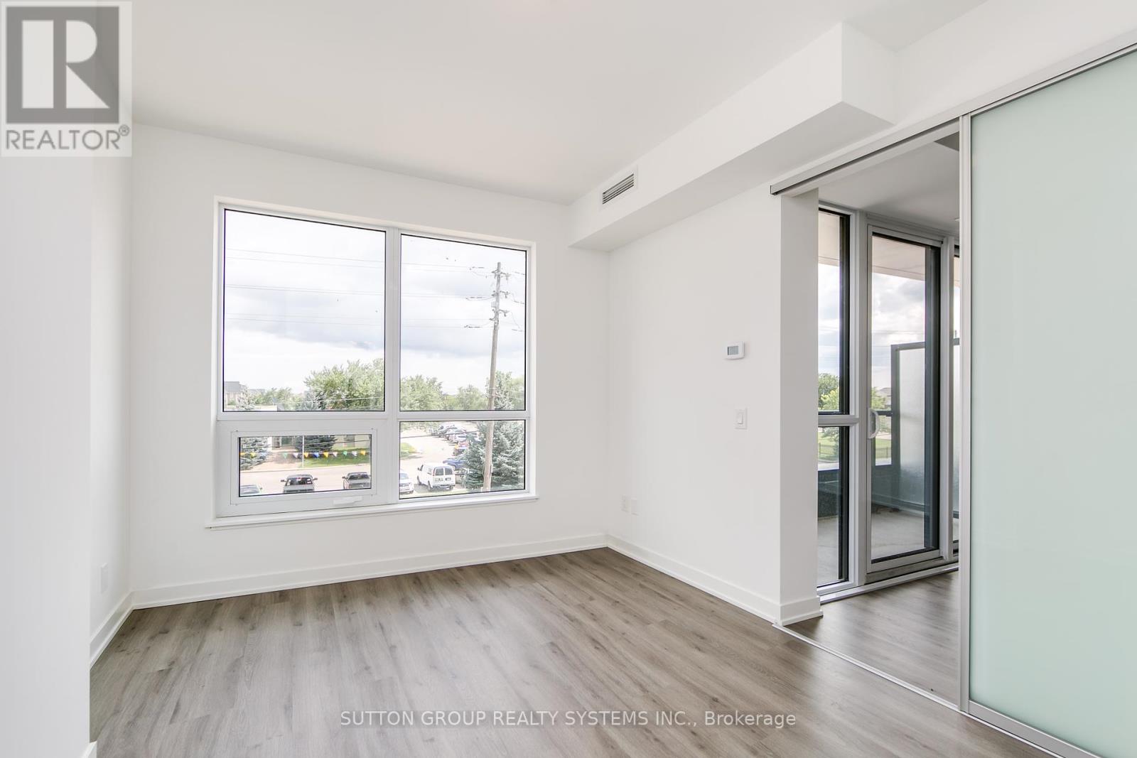 204 - 3005 Pine Glen Road, Oakville, Ontario  L6M 5P5 - Photo 11 - W12451136