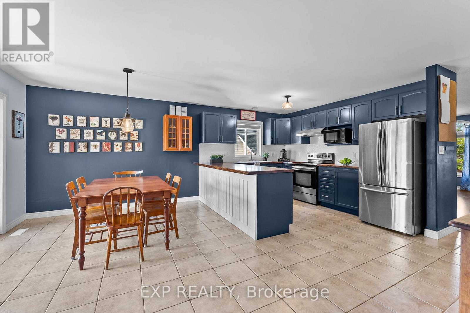 8 Lindan Street, West Lincoln, Ontario  L0R 2A0 - Photo 17 - X12451184