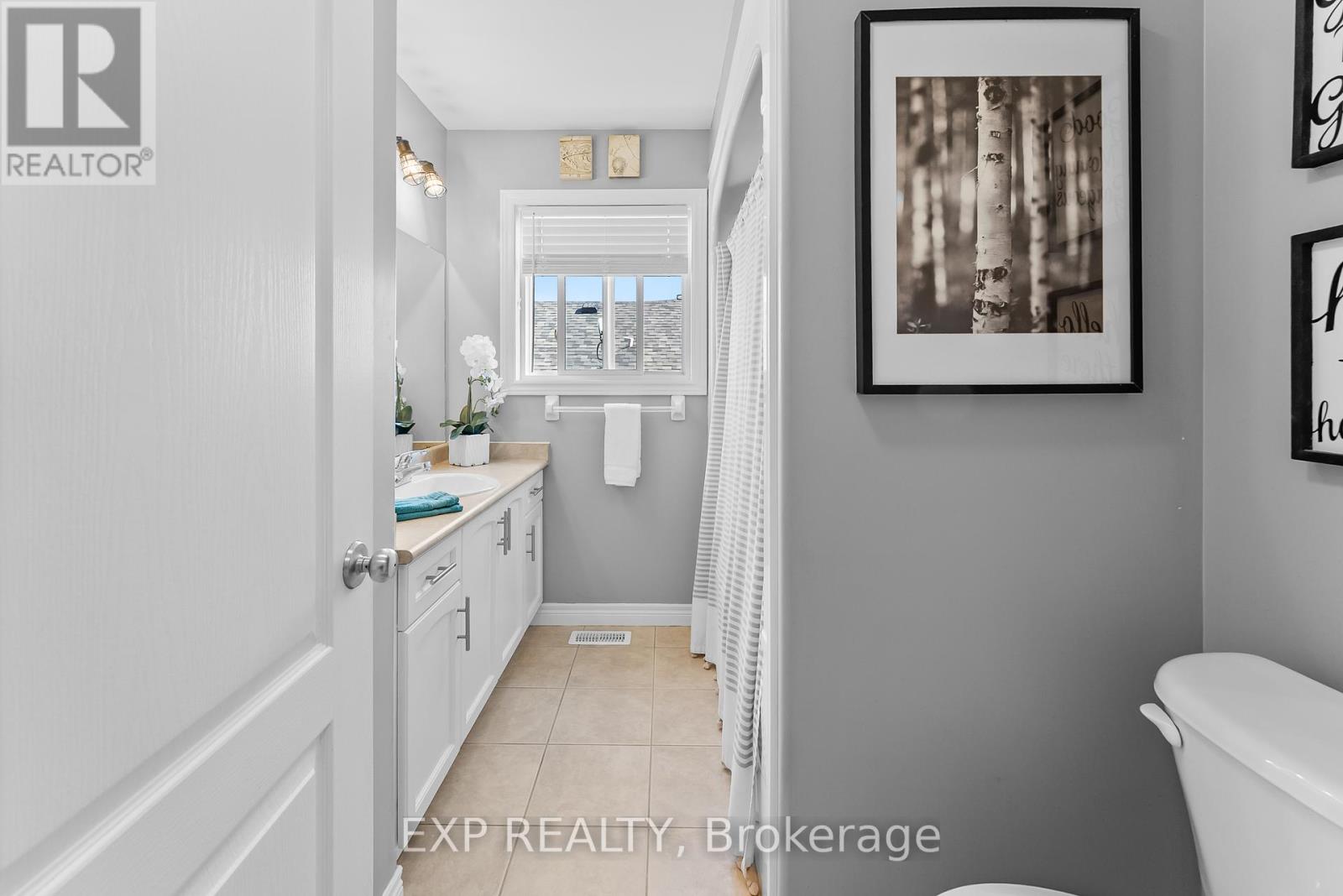 8 Lindan Street, West Lincoln, Ontario  L0R 2A0 - Photo 20 - X12451184