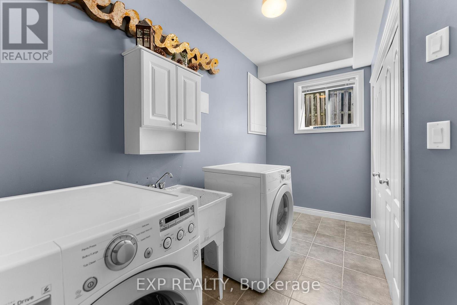 8 Lindan Street, West Lincoln, Ontario  L0R 2A0 - Photo 30 - X12451184
