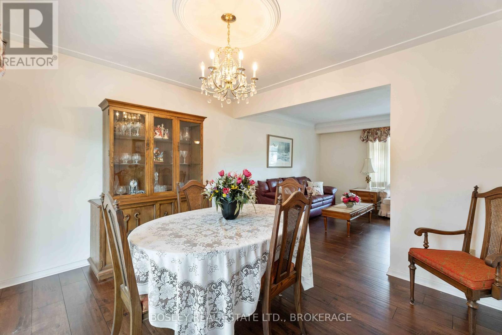 27 Meadowlark Crescent, St. Catharines, Ontario  L2N 2M6 - Photo 11 - X12451197