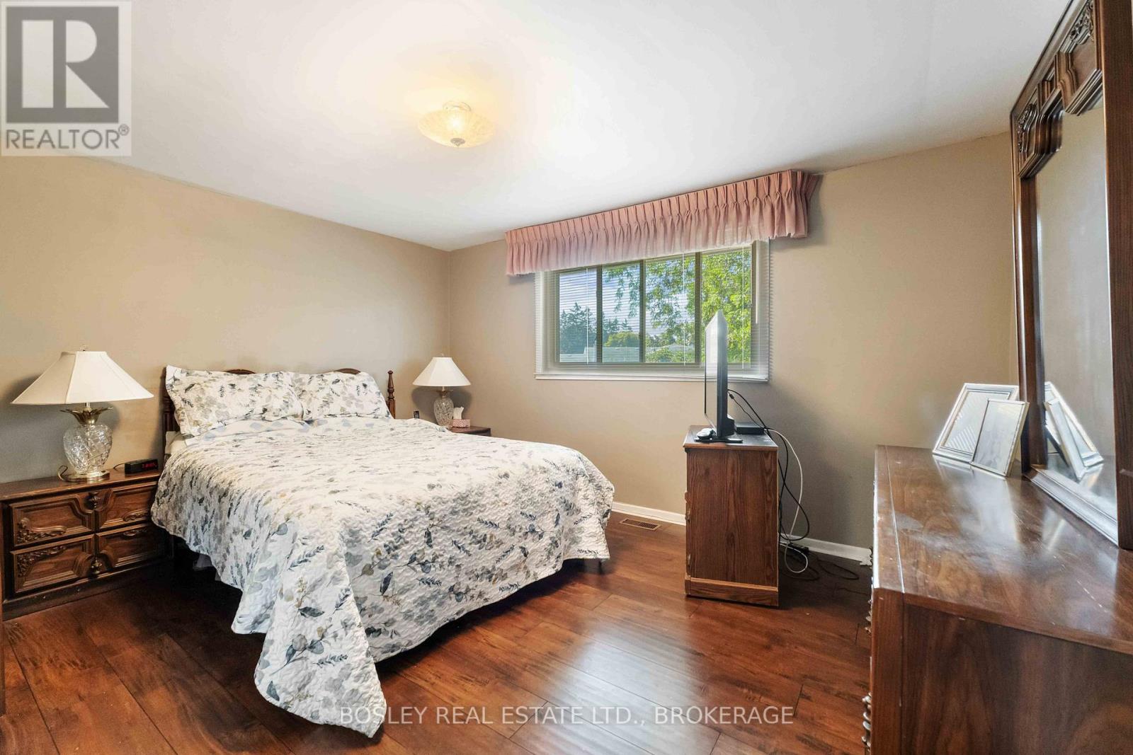 27 Meadowlark Crescent, St. Catharines, Ontario  L2N 2M6 - Photo 19 - X12451197