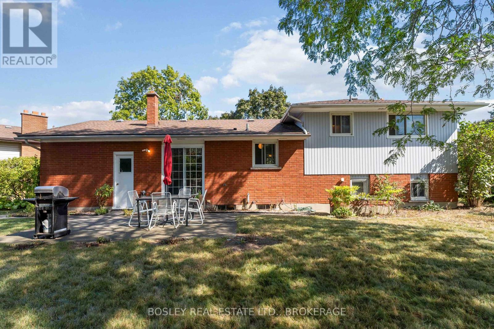 27 Meadowlark Crescent, St. Catharines, Ontario  L2N 2M6 - Photo 37 - X12451197