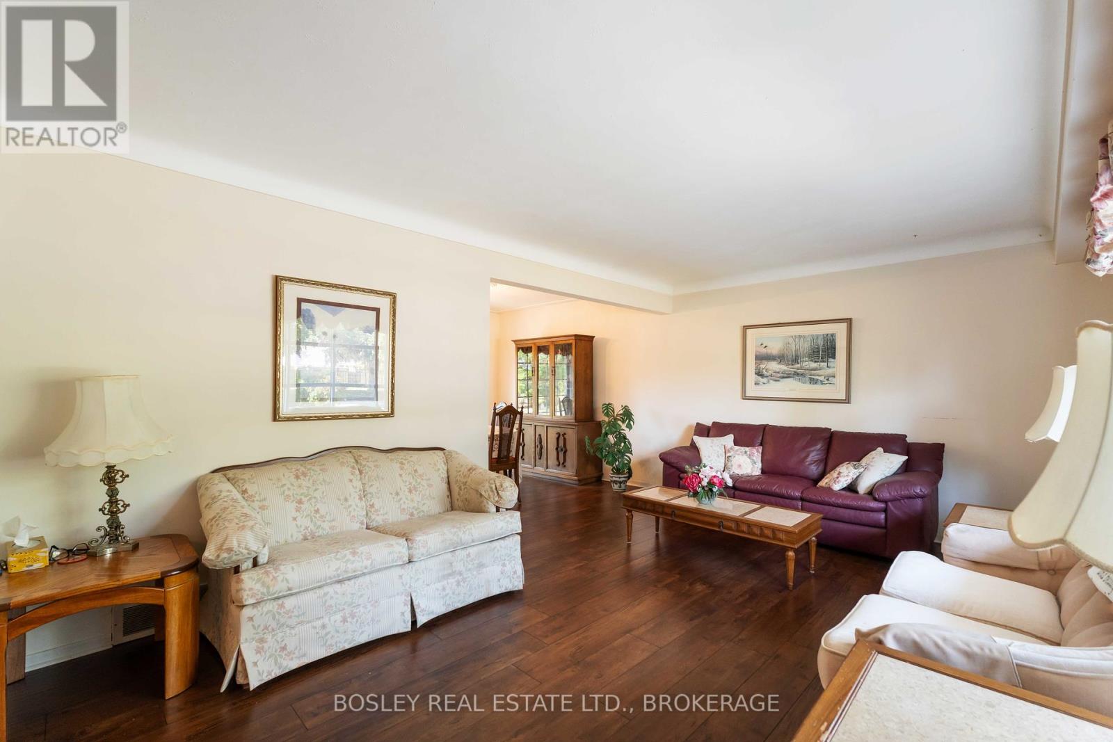 27 Meadowlark Crescent, St. Catharines, Ontario  L2N 2M6 - Photo 9 - X12451197