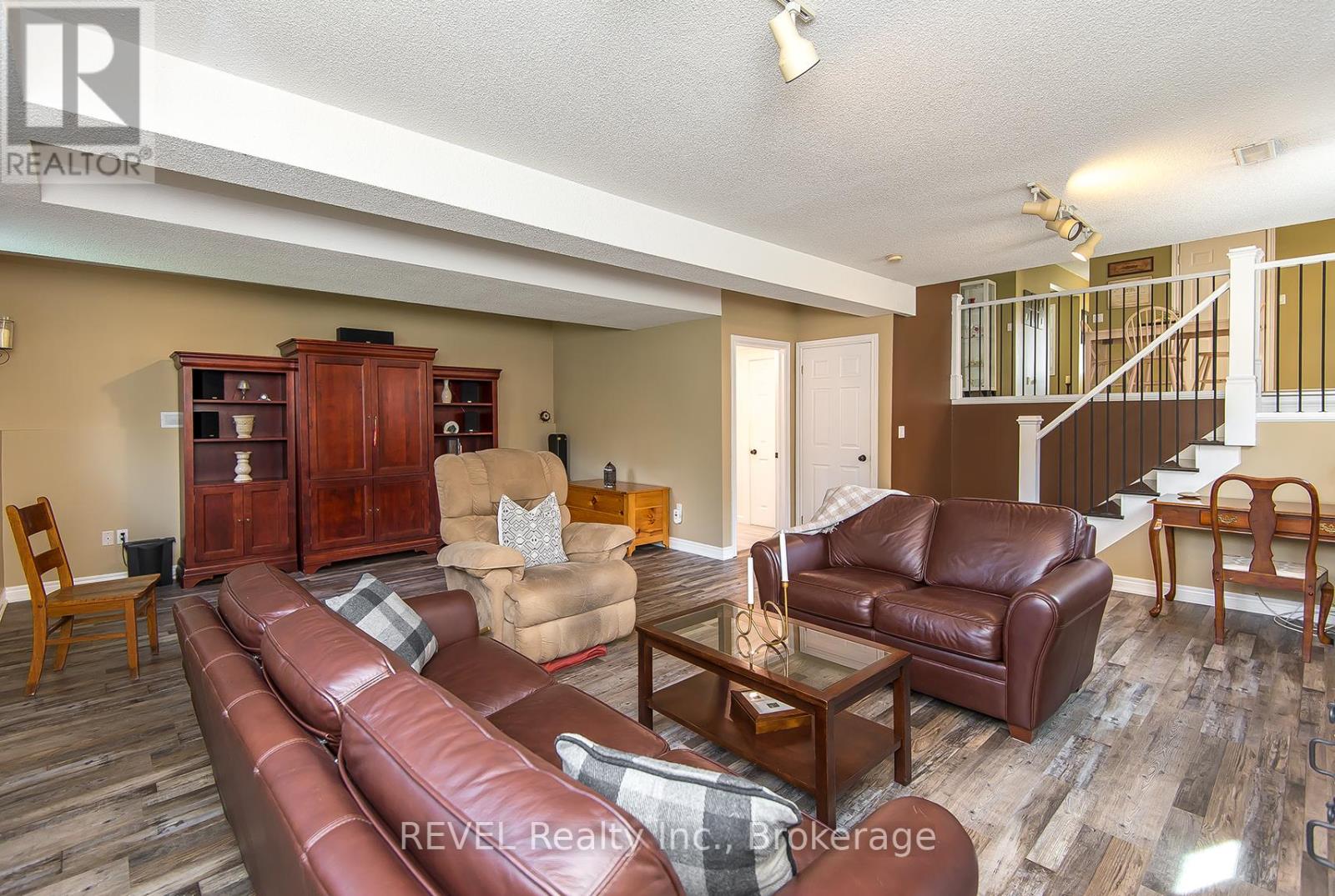 307 Beckett Crescent, Pelham, Ontario  L3E 0N5 - Photo 19 - X12451200