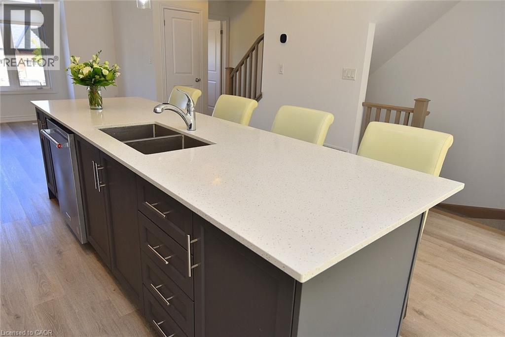 54 Capstone Lane, Hamilton, Ontario  L9C 0E8 - Photo 20 - 40770156