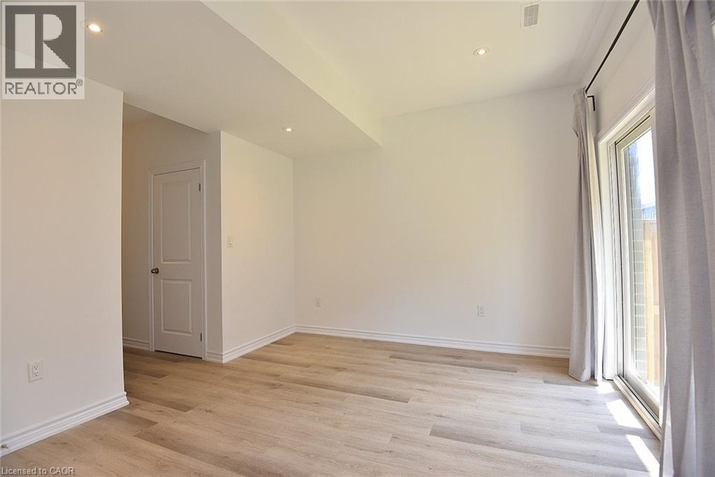 54 Capstone Lane, Hamilton, Ontario  L9C 0E8 - Photo 26 - 40770156