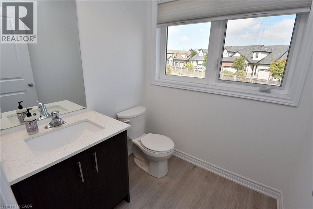 54 Capstone Lane, Hamilton, Ontario  L9C 0E8 - Photo 31 - 40770156