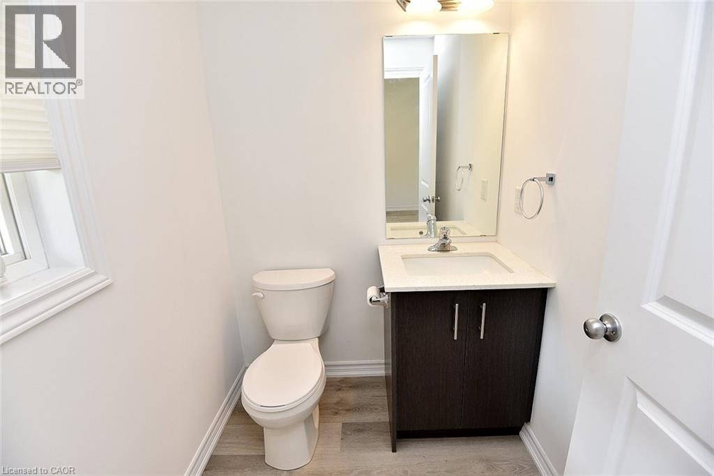 54 Capstone Lane, Hamilton, Ontario  L9C 0E8 - Photo 45 - 40770156