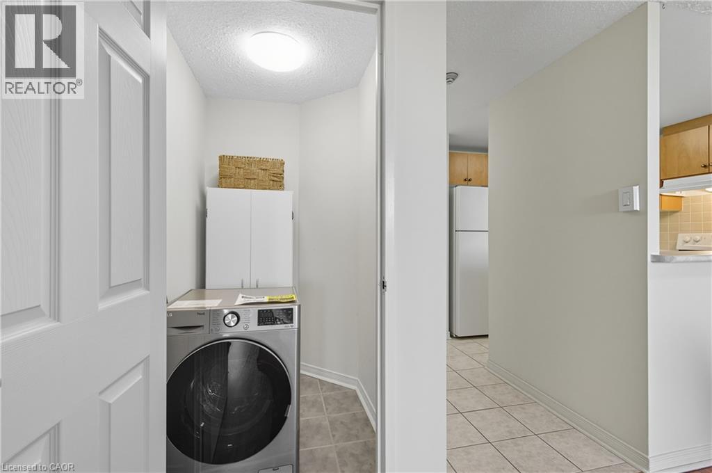 6720 Glen Erin Drive Unit# 902, Mississauga, Ontario  L5N 3K8 - Photo 19 - 40775327