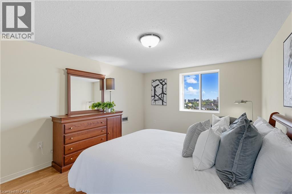 6720 Glen Erin Drive Unit# 902, Mississauga, Ontario  L5N 3K8 - Photo 16 - 40775327