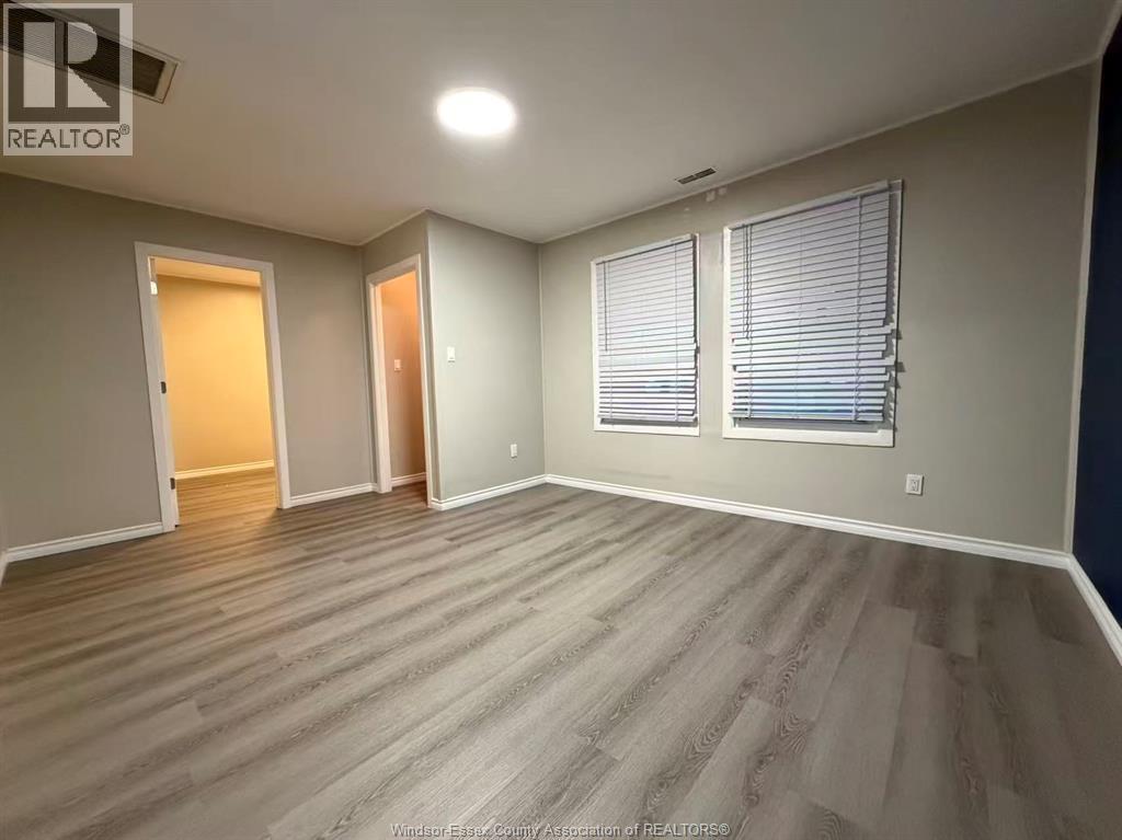 768 Bridge, Windsor, Ontario  N9B 2M6 - Photo 3 - 25025600
