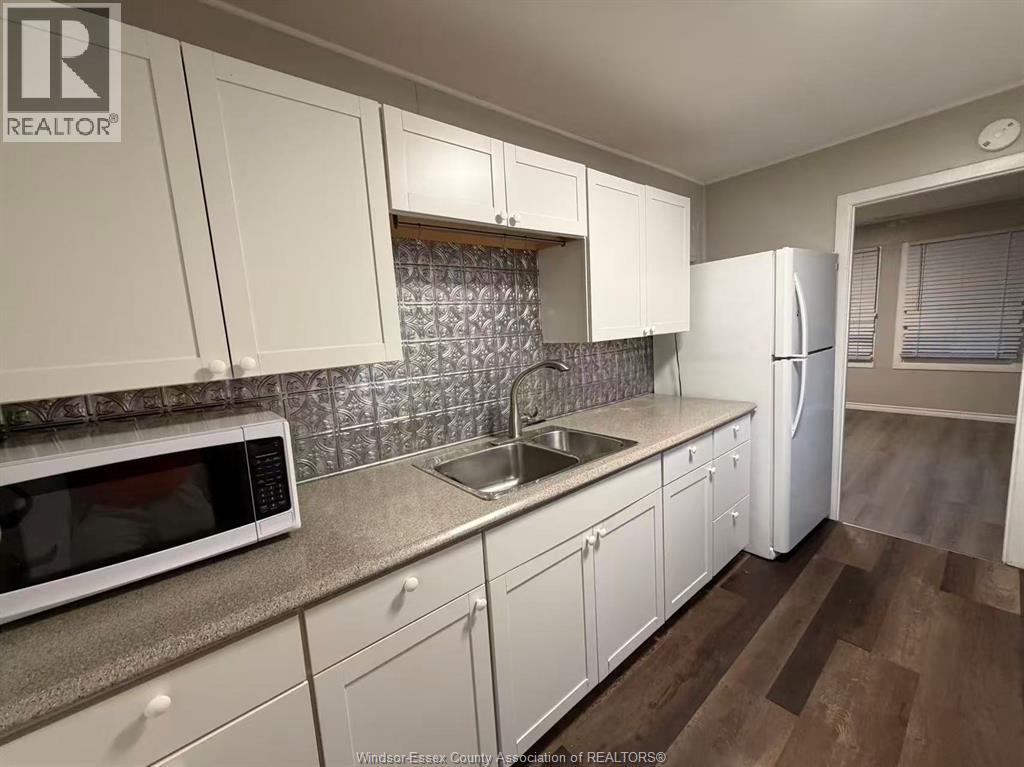768 Bridge, Windsor, Ontario  N9B 2M6 - Photo 5 - 25025600