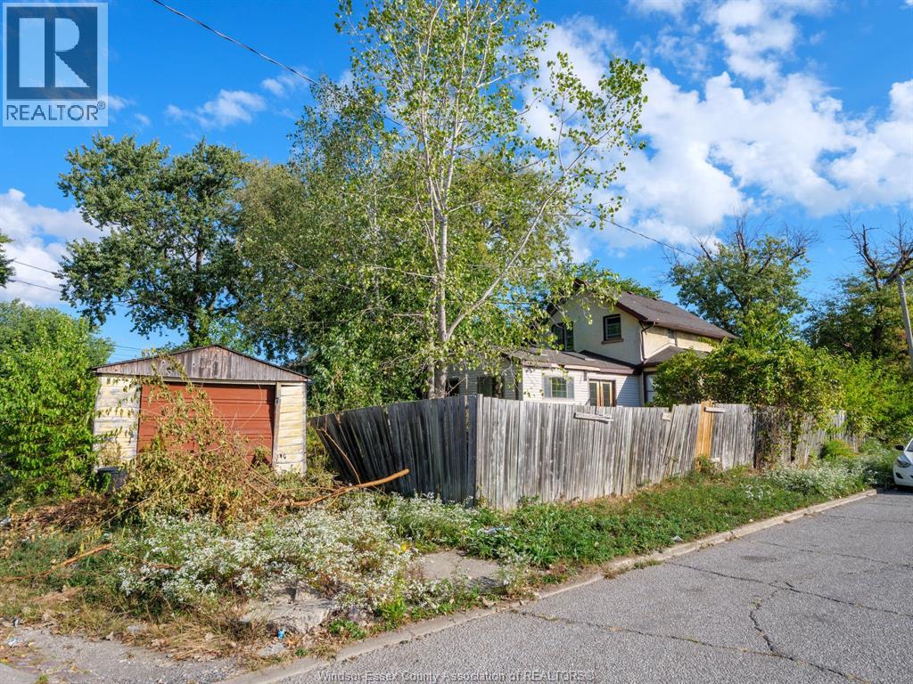 1597 Bruce Avenue, Windsor, Ontario  N8X 1Y1 - Photo 15 - 25025546