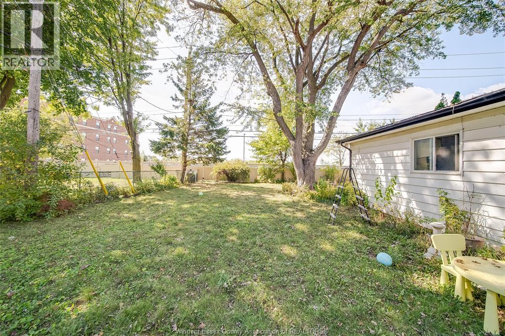 4307 Ashfield Crescent, Windsor, Ontario  N9G 2G8 - Photo 38 - 25025544