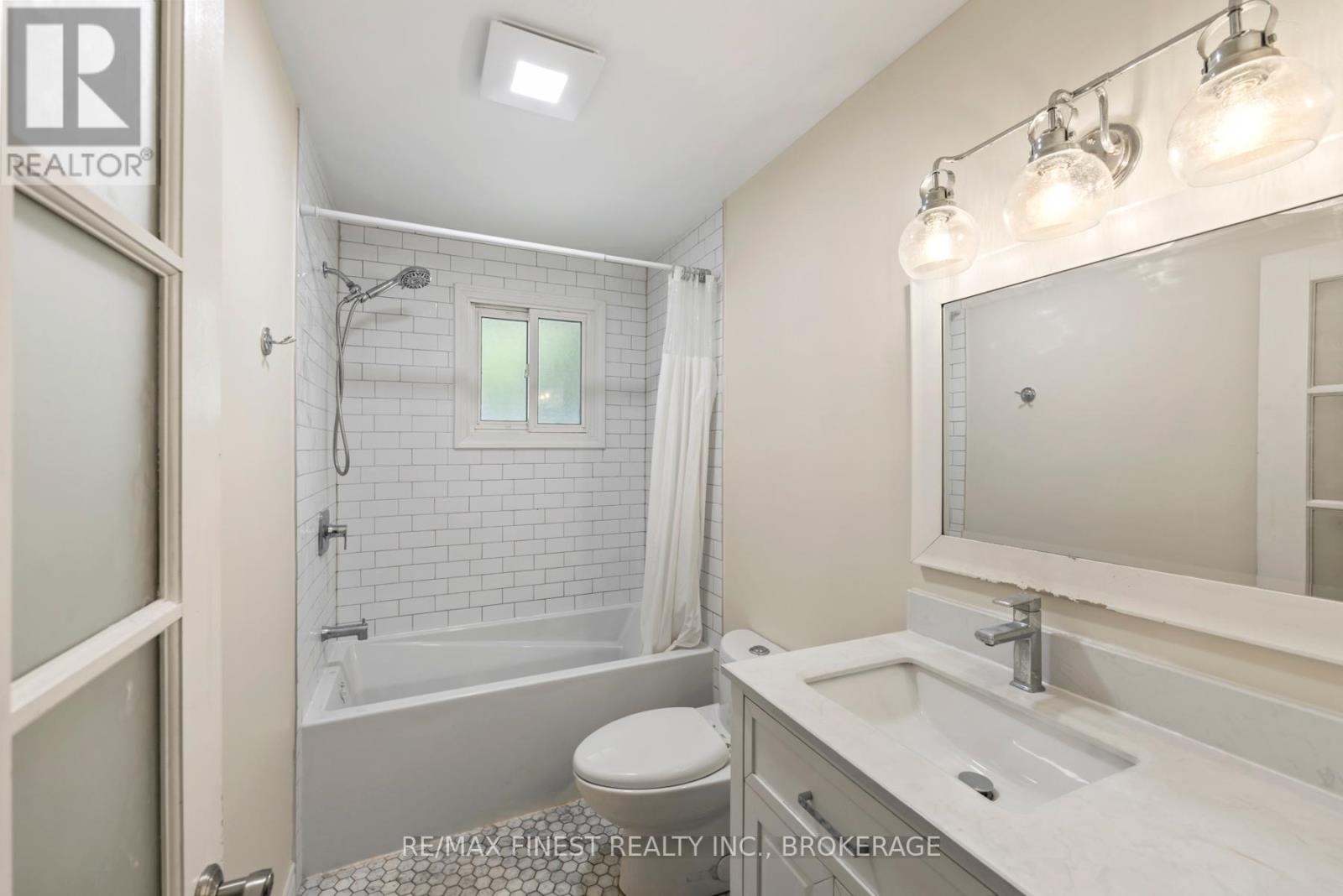 5 Michael Grass Crescent, Kingston, Ontario  K7M 2W2 - Photo 13 - X12412159