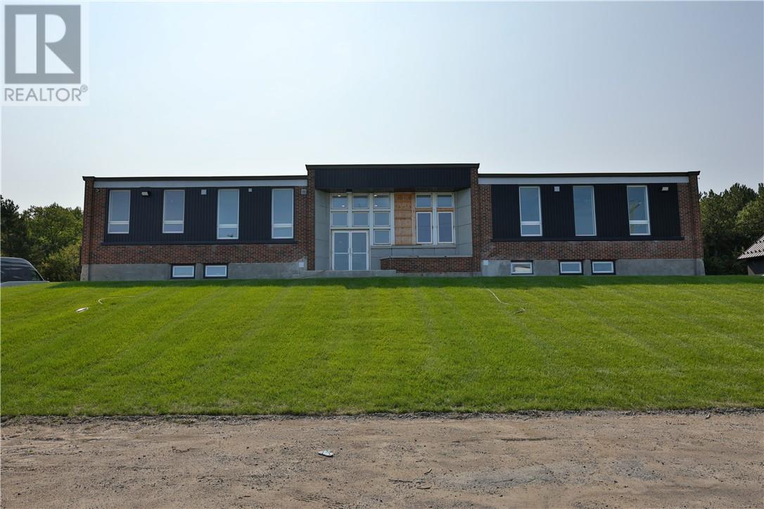 5 Westview Unit# 102, Lively, Ontario  P3Y 1B7 - Photo 1 - 2124222