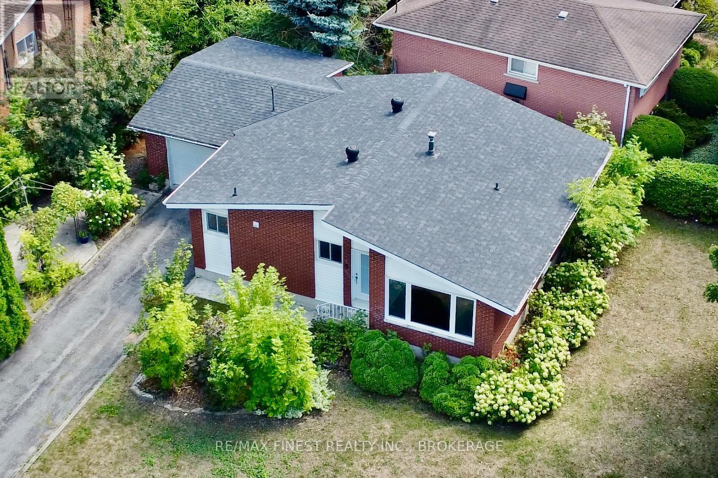 5 Michael Grass Crescent, Kingston, Ontario  K7M 2W2 - Photo 3 - X12412159