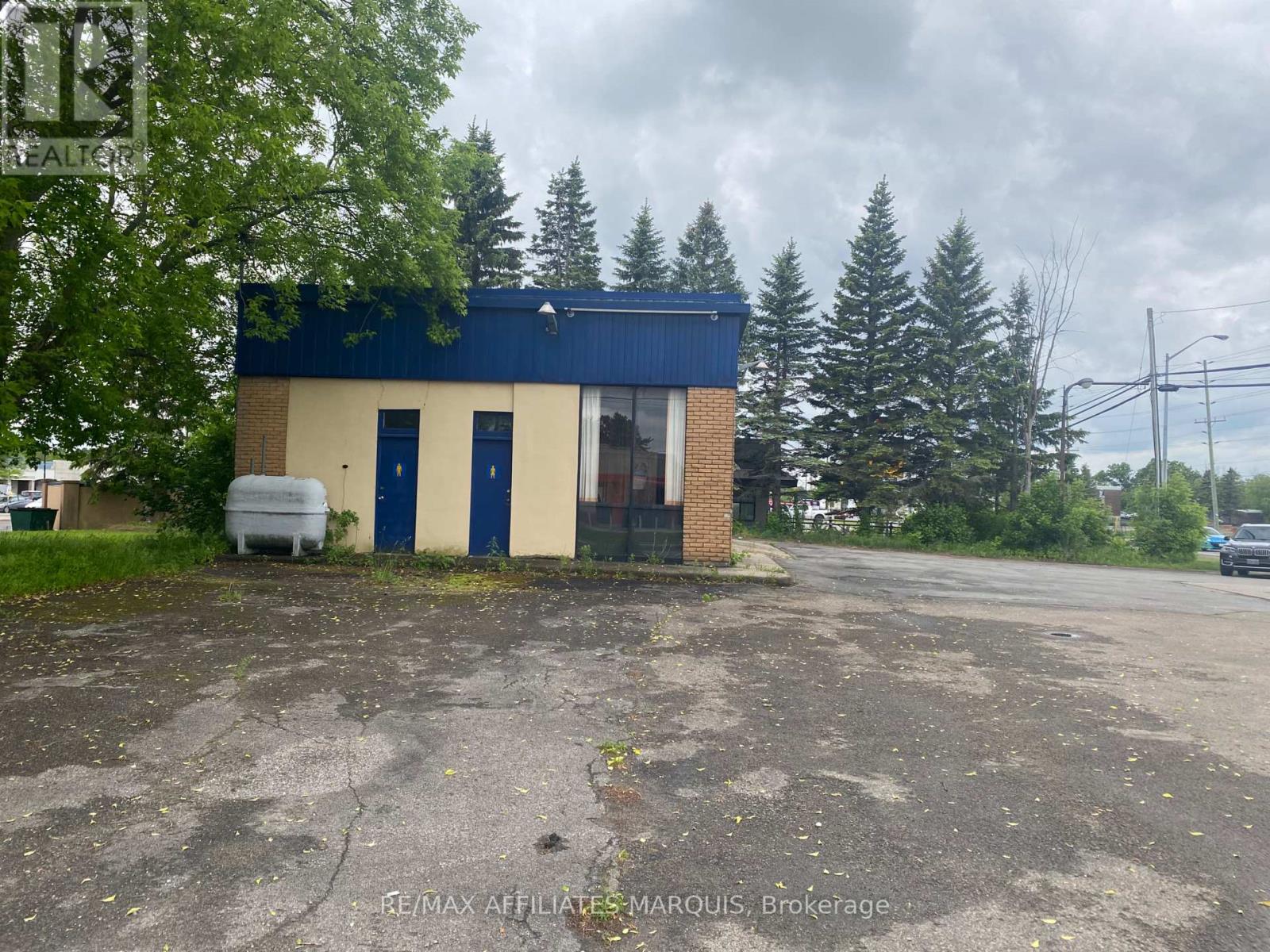 60 Dufferin Street, Perth, Ontario  K7H 3A7 - Photo 3 - X12019527
