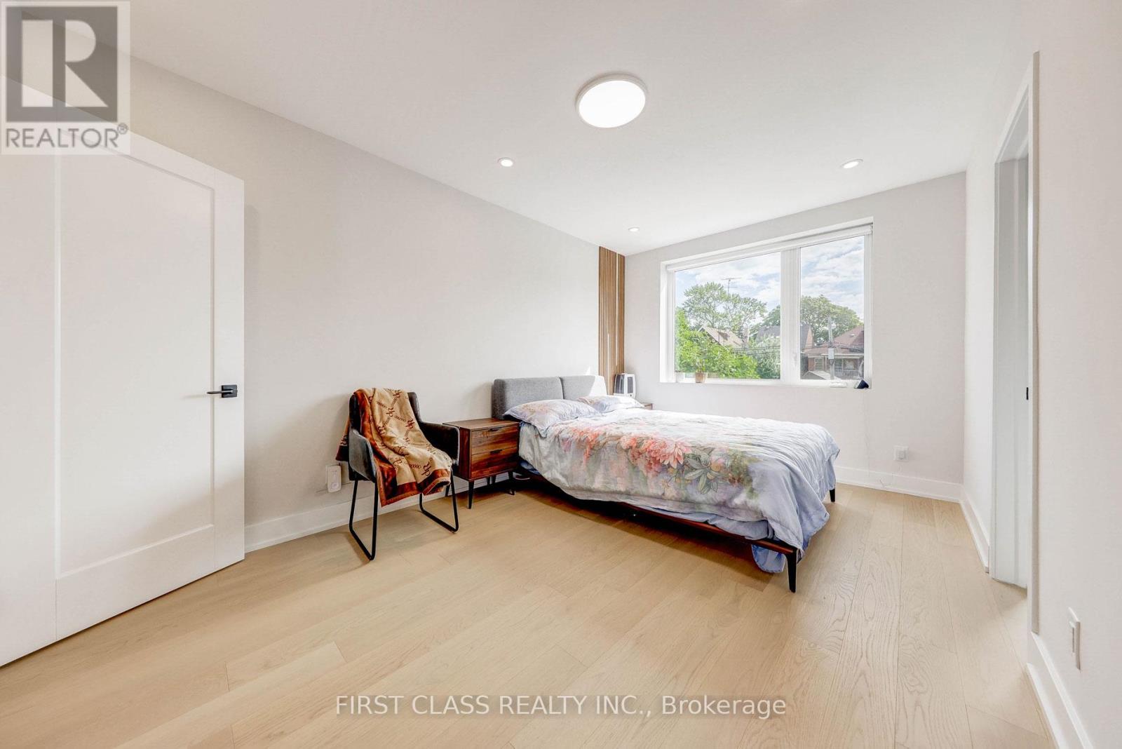 431 Roxton Road, Toronto, Ontario  M6G 3R5 - Photo 16 - C12451154