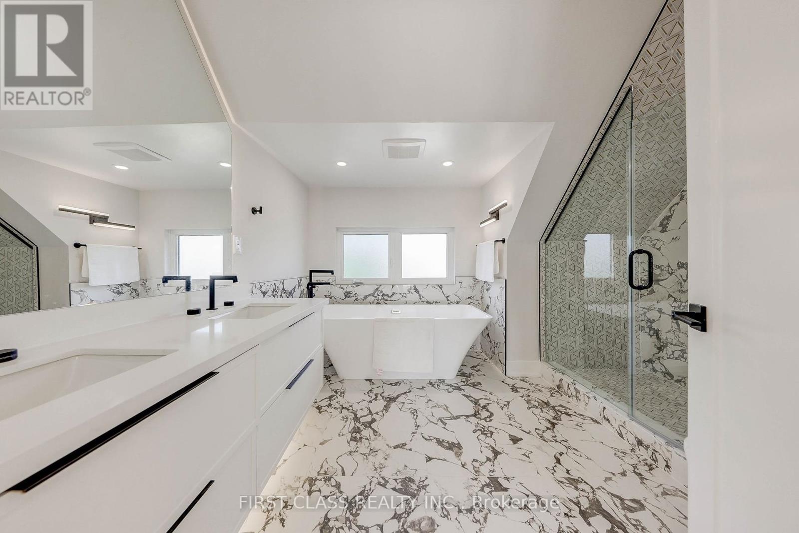 431 Roxton Road, Toronto, Ontario  M6G 3R5 - Photo 27 - C12451154