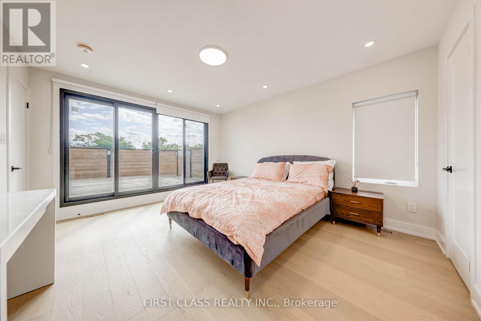 431 Roxton Road, Toronto, Ontario  M6G 3R5 - Photo 28 - C12451154