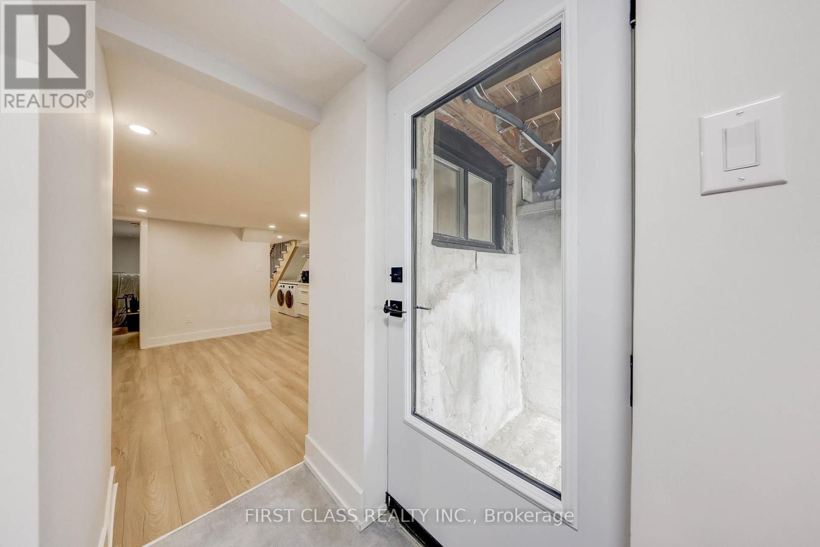 431 Roxton Road, Toronto, Ontario  M6G 3R5 - Photo 40 - C12451154