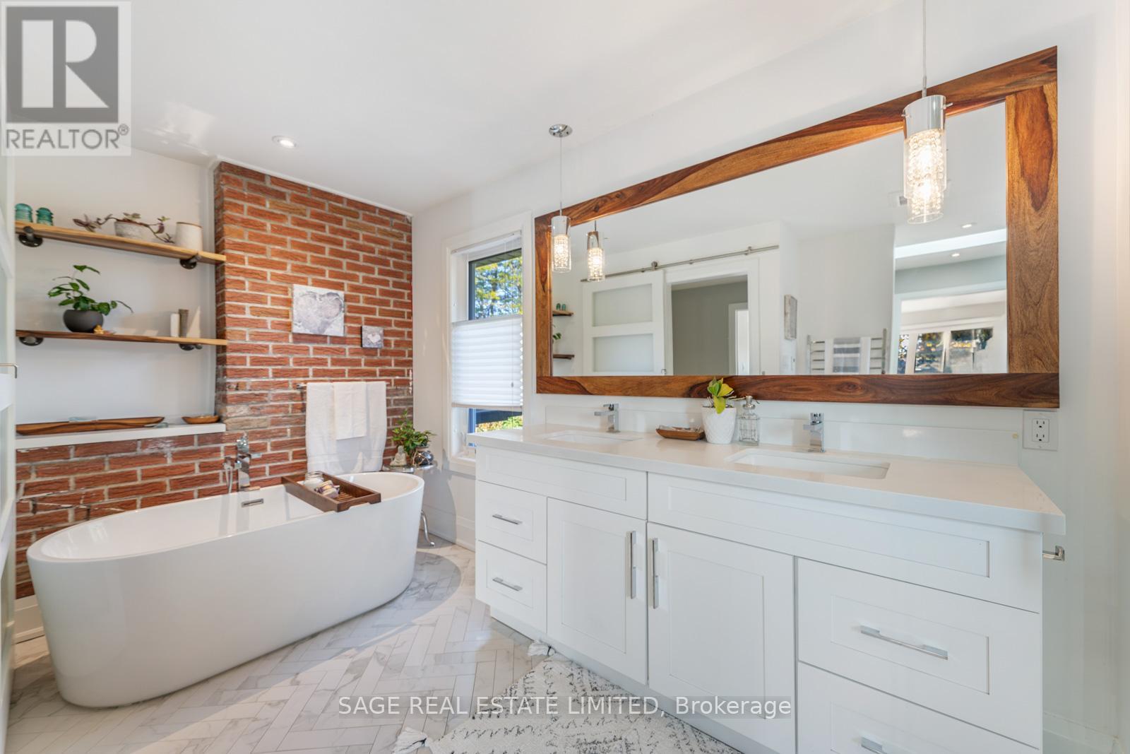 10 Lionel Heights Crescent, Toronto (Parkwoods-Donalda), Ontario  M3A 1L9 - Photo 23 - C12451172