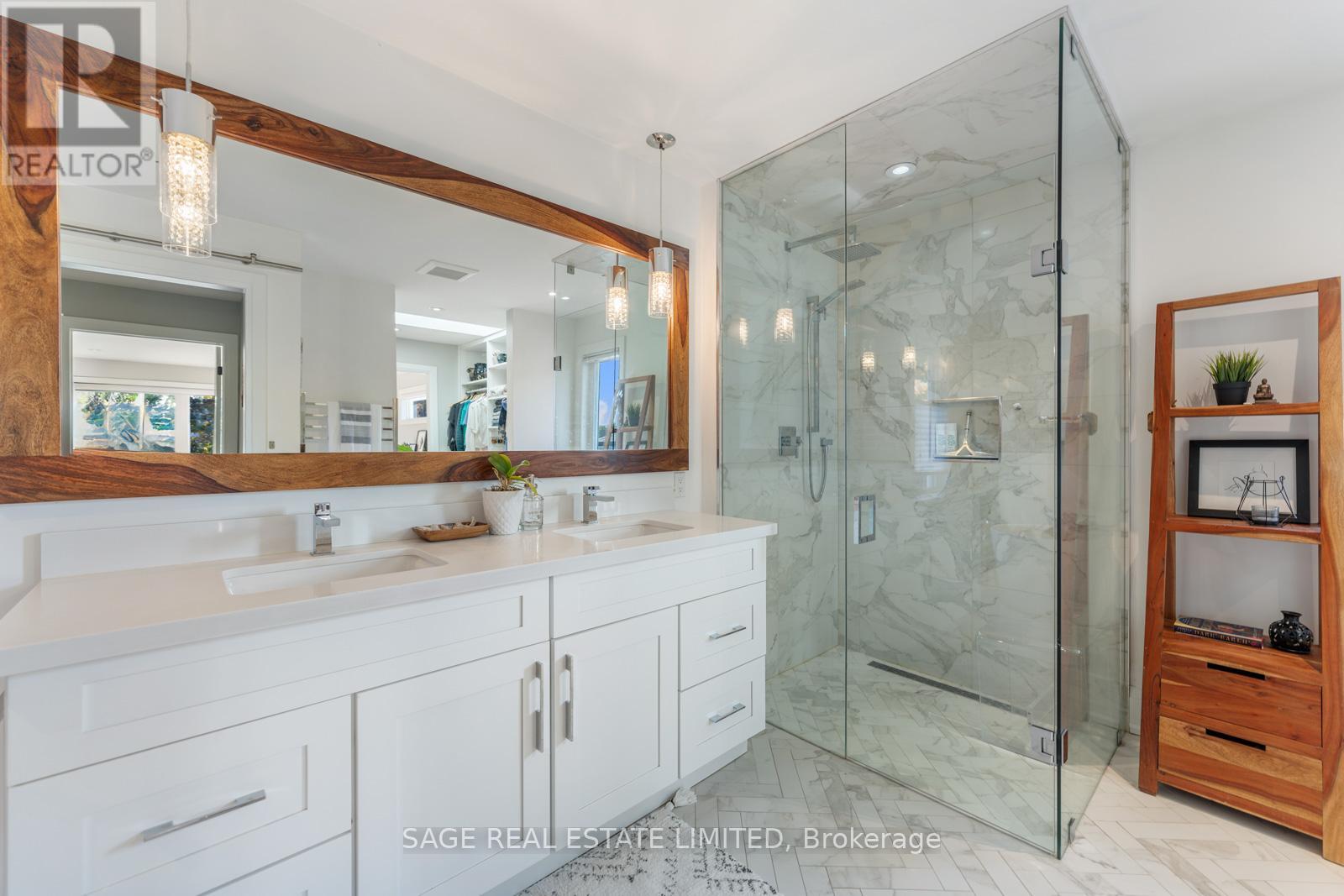 10 Lionel Heights Crescent, Toronto (Parkwoods-Donalda), Ontario  M3A 1L9 - Photo 25 - C12451172