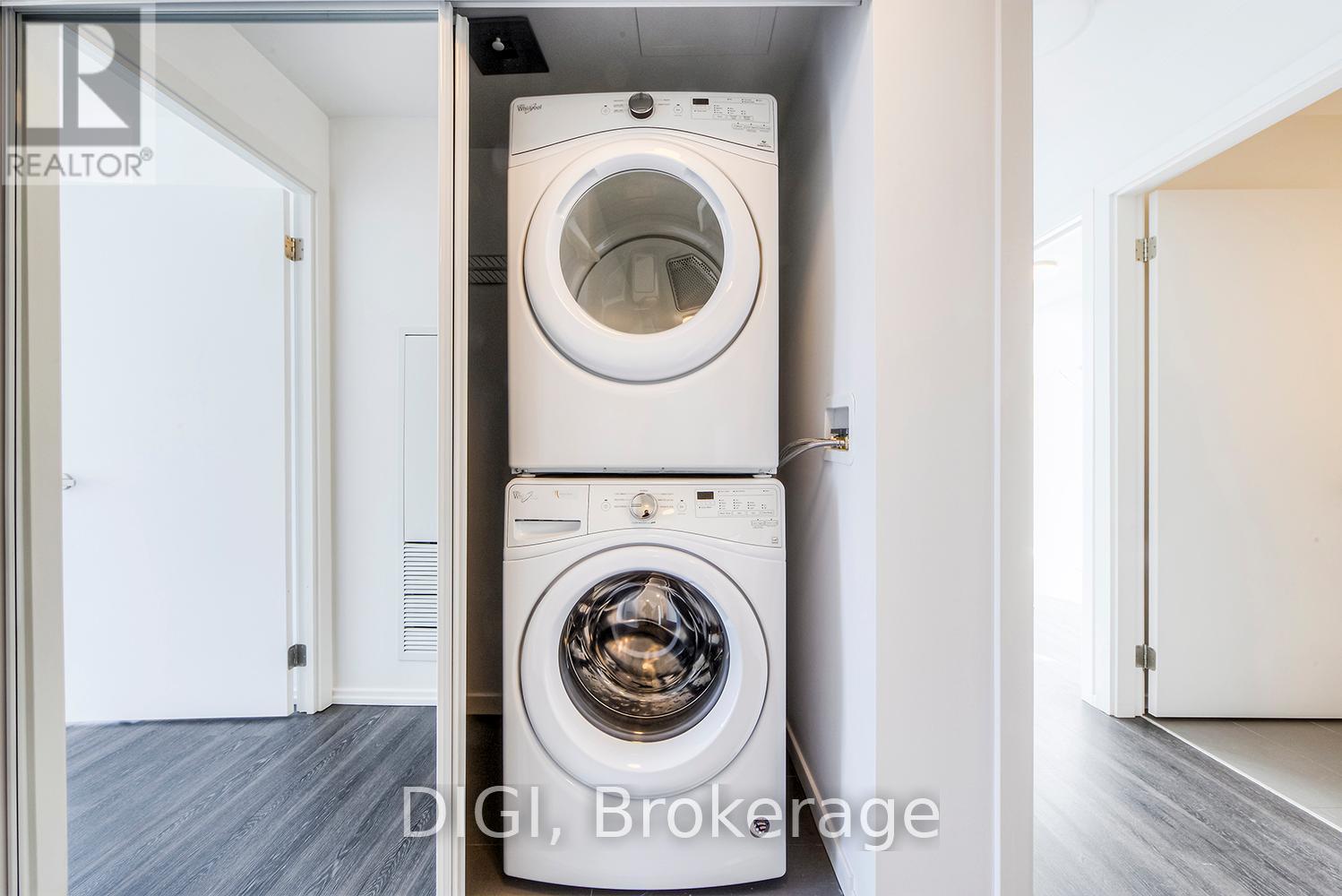 4305 - 55 Gerrard Street W, Toronto, Ontario  M5G 2K2 - Photo 11 - C12451179